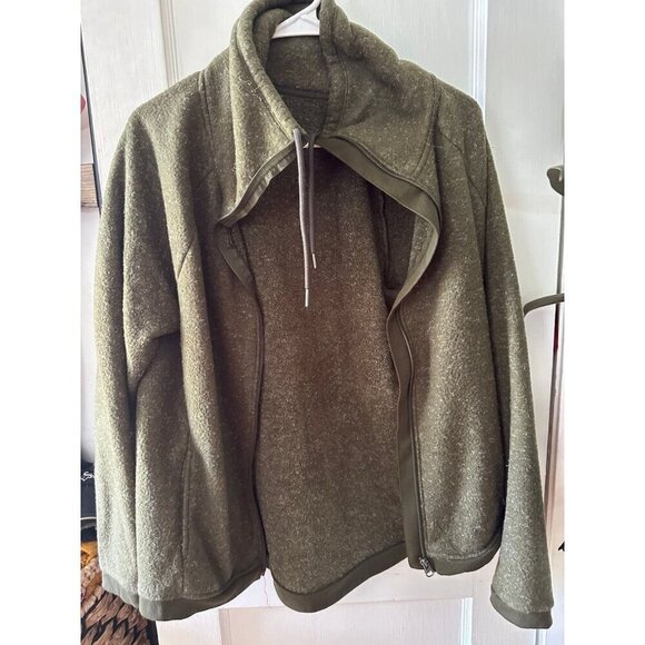 Women’s size x-large green zip up jacket - Picture 2 of 5